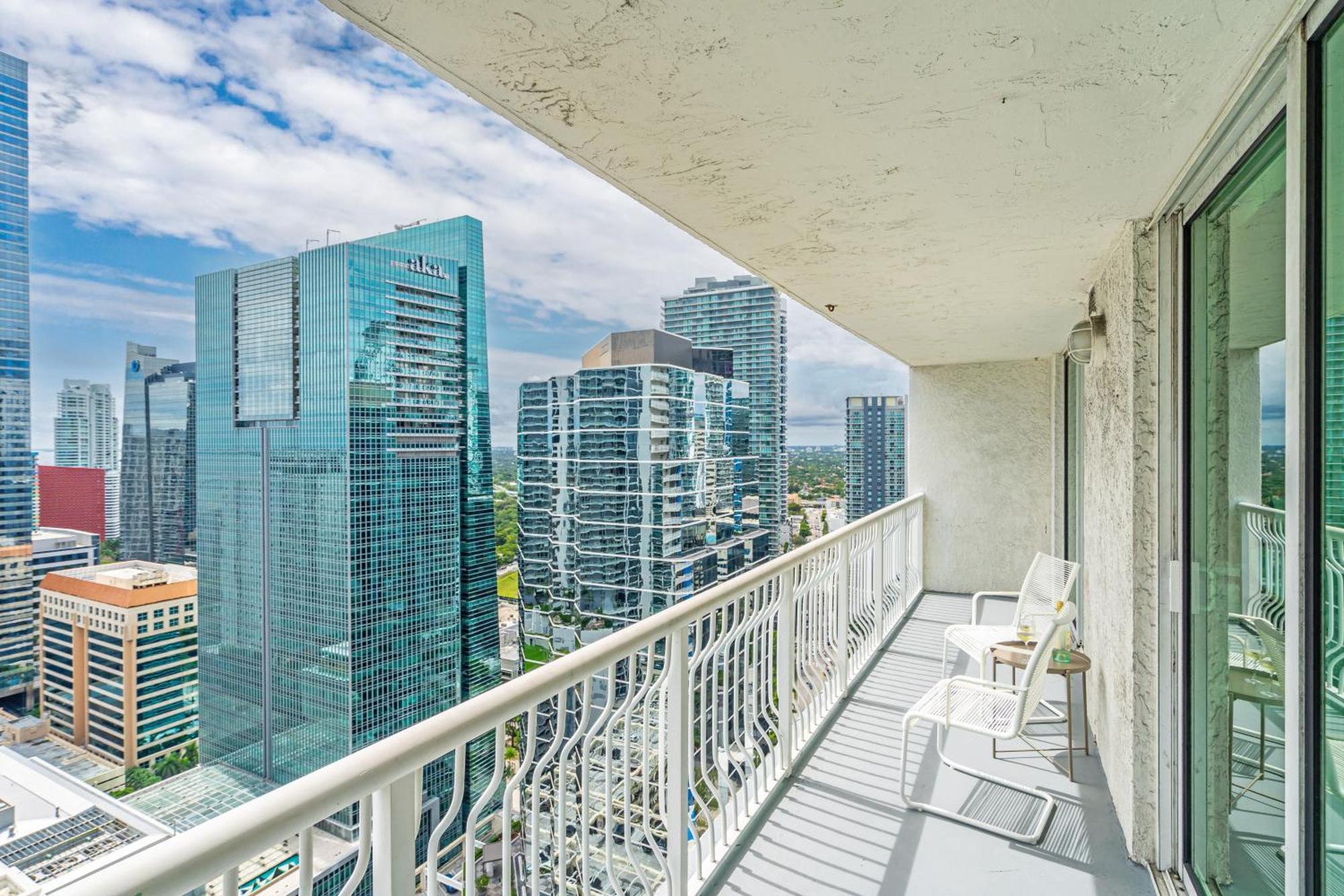 マイアミLux 2B/2B Brickell - Free Parkingアパートメント エクステリア 写真